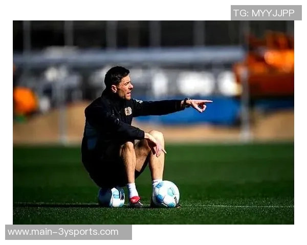 佩佩回忆穆帅执教皇马时期阿隆索积极交流战术见解 佩佩回忆穆帅执教皇马时期阿隆索积极交流战术见解