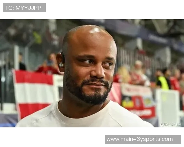 拜仁高层与孔帕尼今夏欲引西蒙斯交易遭赫内斯否决 拜仁高层与孔帕尼今夏欲引西蒙斯交易遭赫内斯否决