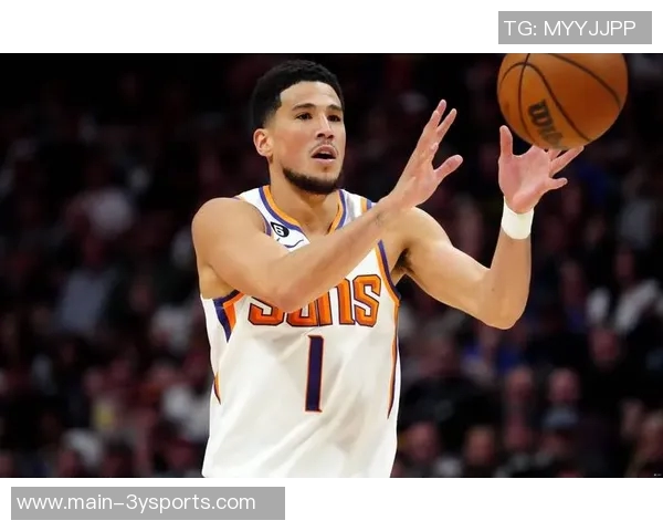 布克场均30分4板7助展现超强实力被美媒评为球队头号选择 布克场均30分4板7助展现超强实力被美媒评为球队头号选择