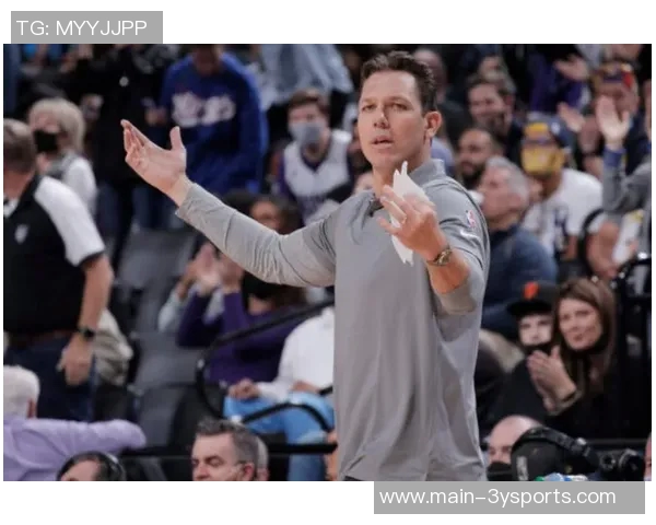 西蒙斯高效得分助力球队胜利豪泽状态低迷表现不佳